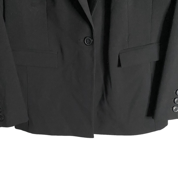 Halogen Women's Black Single Breasted Notch Lapel Blazer - Picture 3 of 9